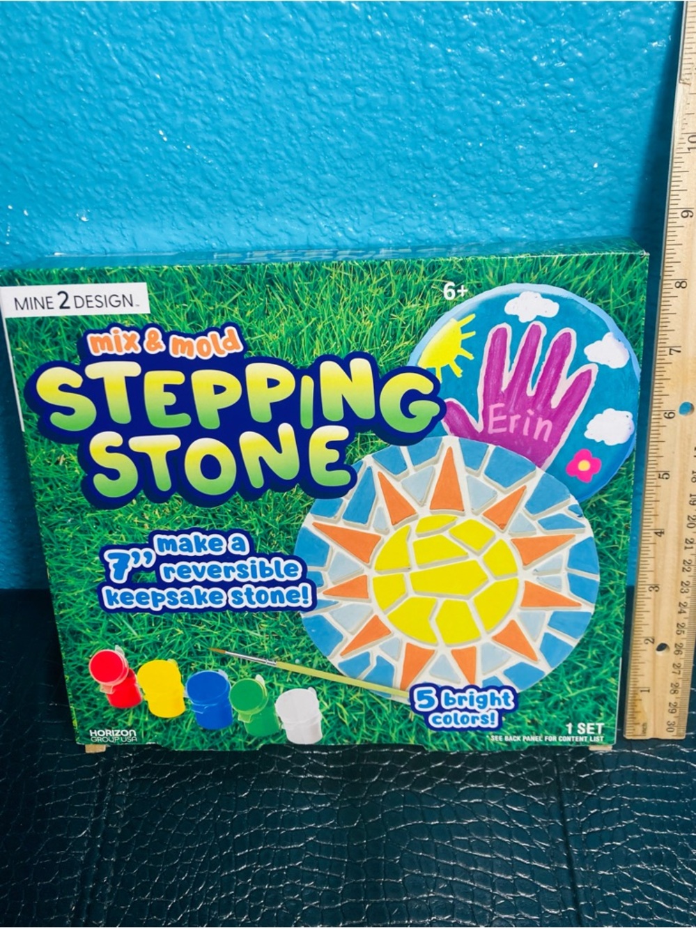 NEW Mix & Mold Stepping Stone Kit - Make 2 Designs on One 7” Stone!